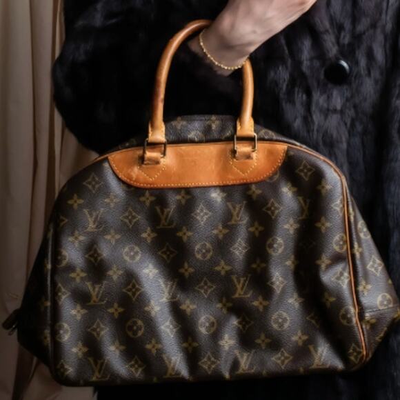 💎✨AUTHENTIC✨💎Louis Vuitton Deauville - Picture 1 of 9